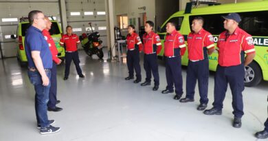 Visita del Comandante del Cuerpo de Bomberos de Santiago de Chile Gabriel Huerta Torres